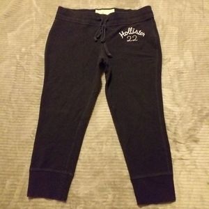 Hollister cropped joggers, navy blue sz L